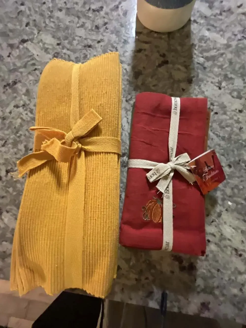 Autumn Traditions Napkin and Placemat Set and napkin set